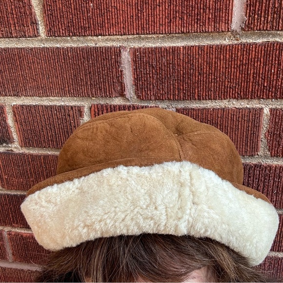 Shearling Coat and Hat - Size 12 - Picture 15 of 16